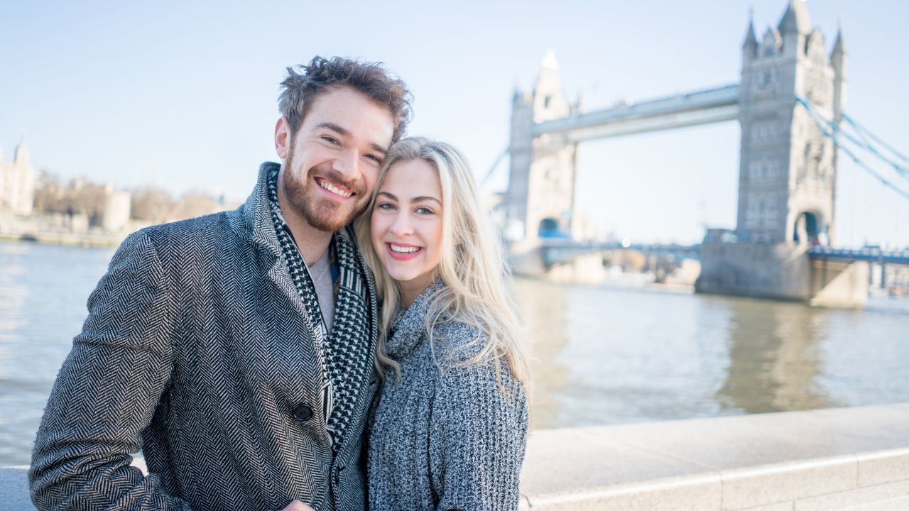 Couple in London Bridge Couple visiting at London Bridge